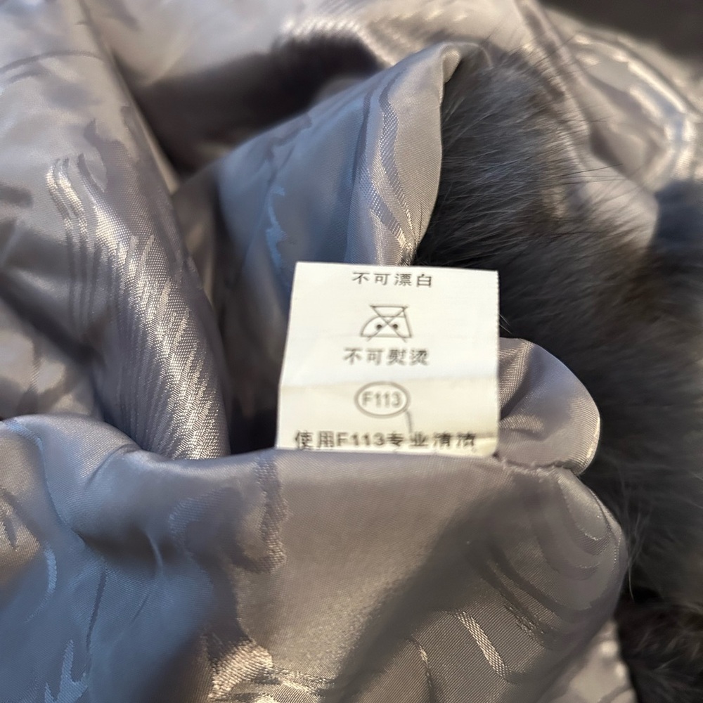 Stunning Iron Blue-Grey Fur Coat – Luxurious Statement Piece - Picture 10 of 12